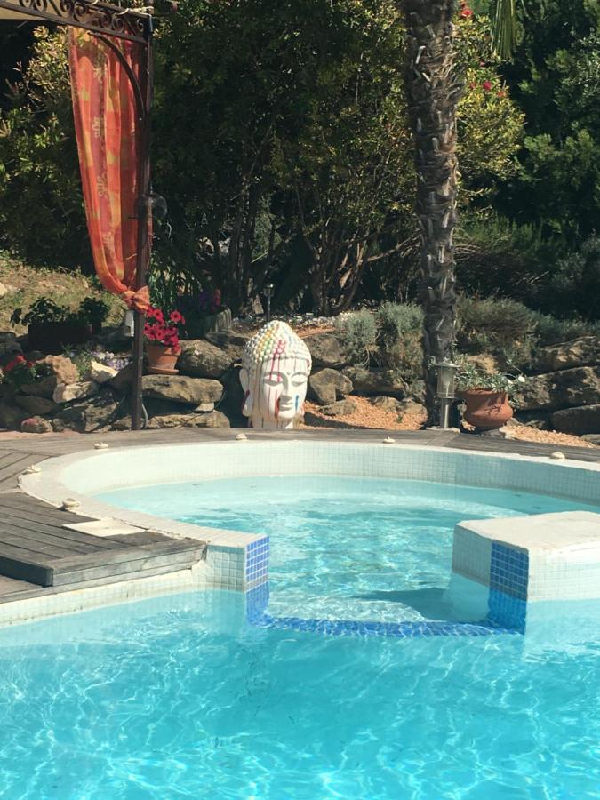 Mas De La Butte Blanche Bed & Breakfast Orgon Dış mekan fotoğraf